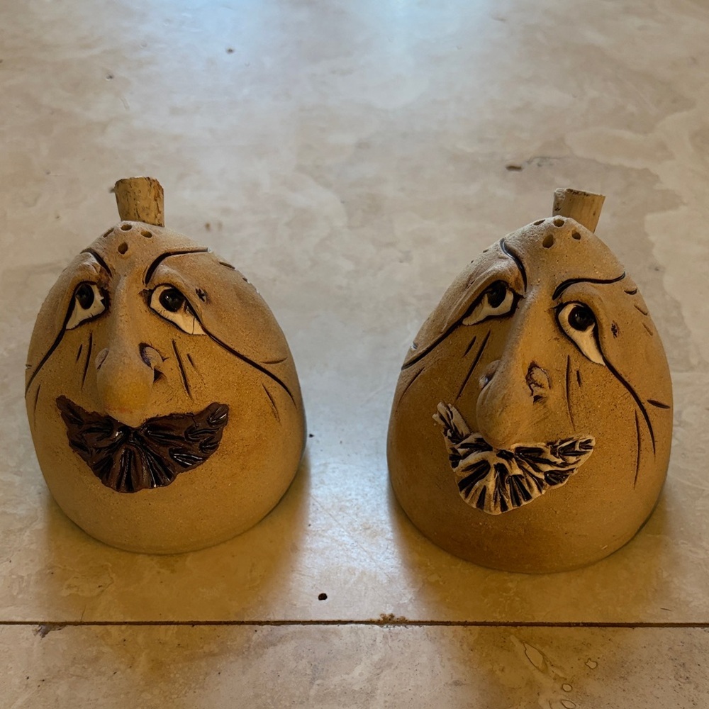 Macy's Salt & Pepper Tan Ceramic Face Accents